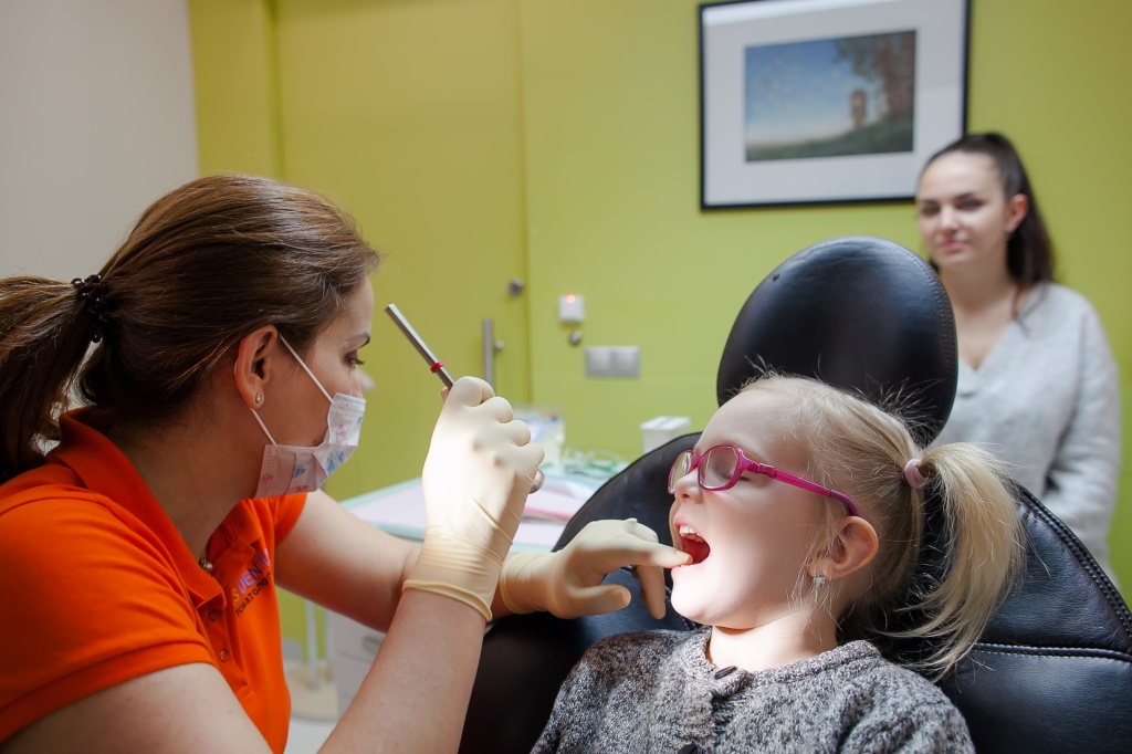 Как детям ухаживать за зубами?